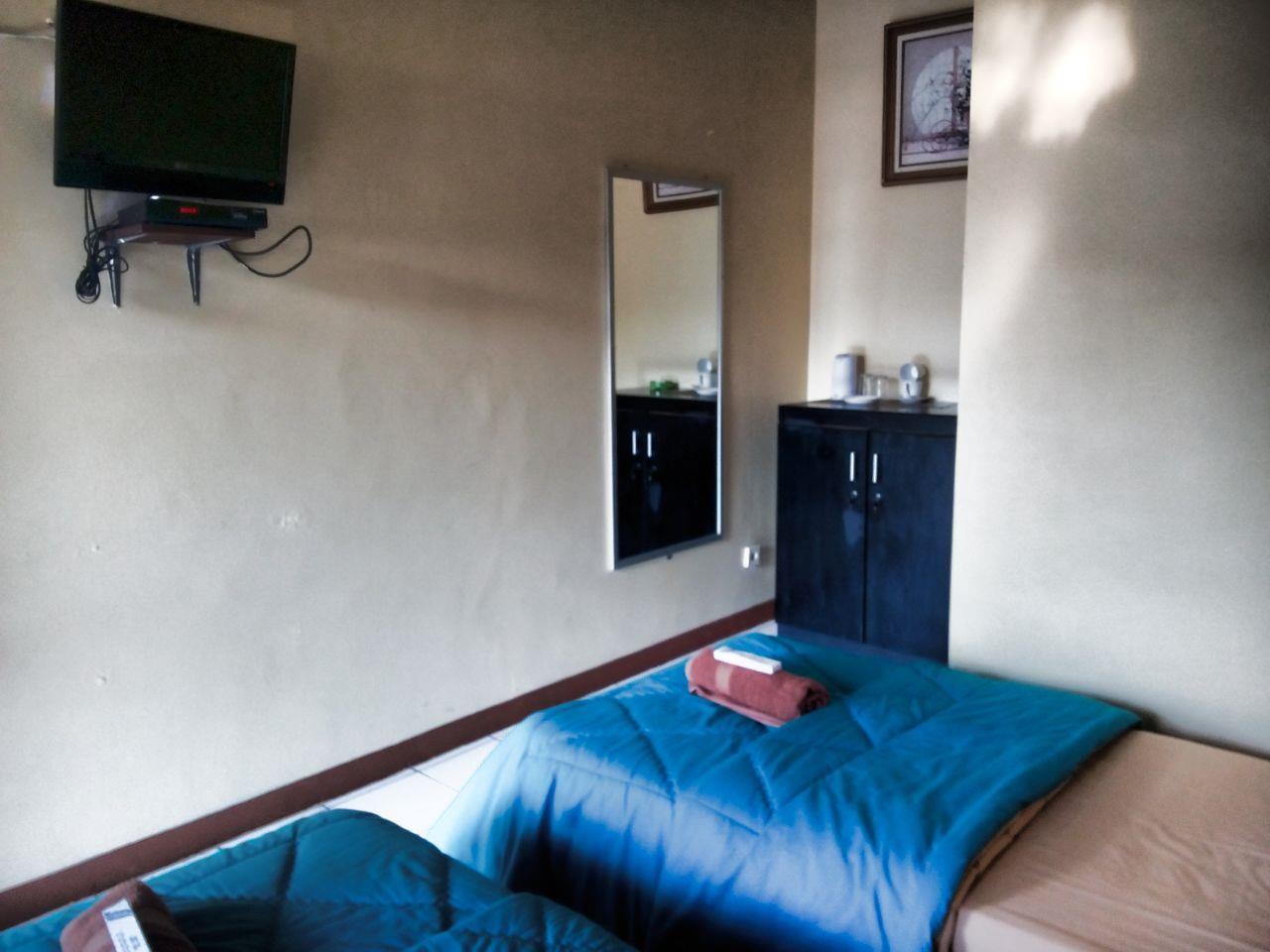 Aries Biru Resort Cisarua Exterior foto